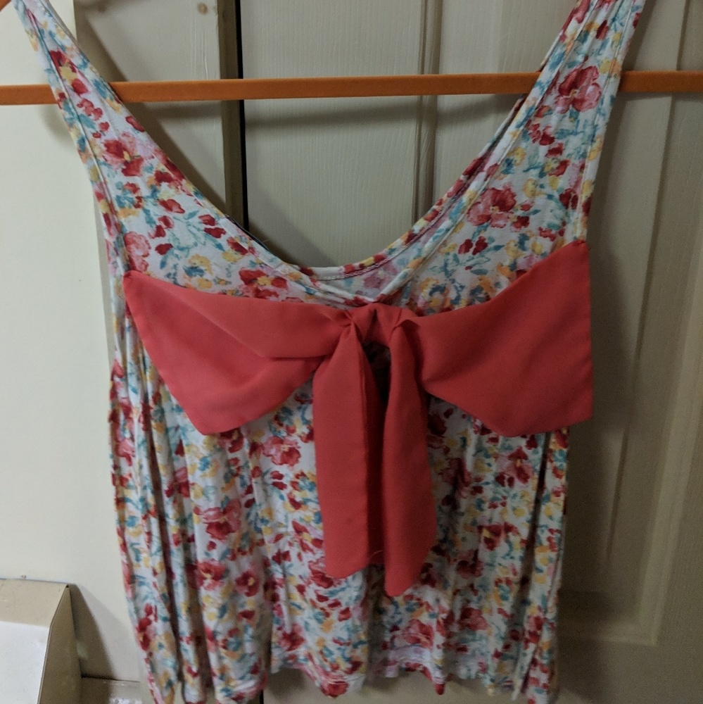 Floral tank